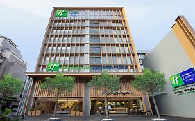Holiday Inn Express & Suites Bangkok Central Pier By Ihg